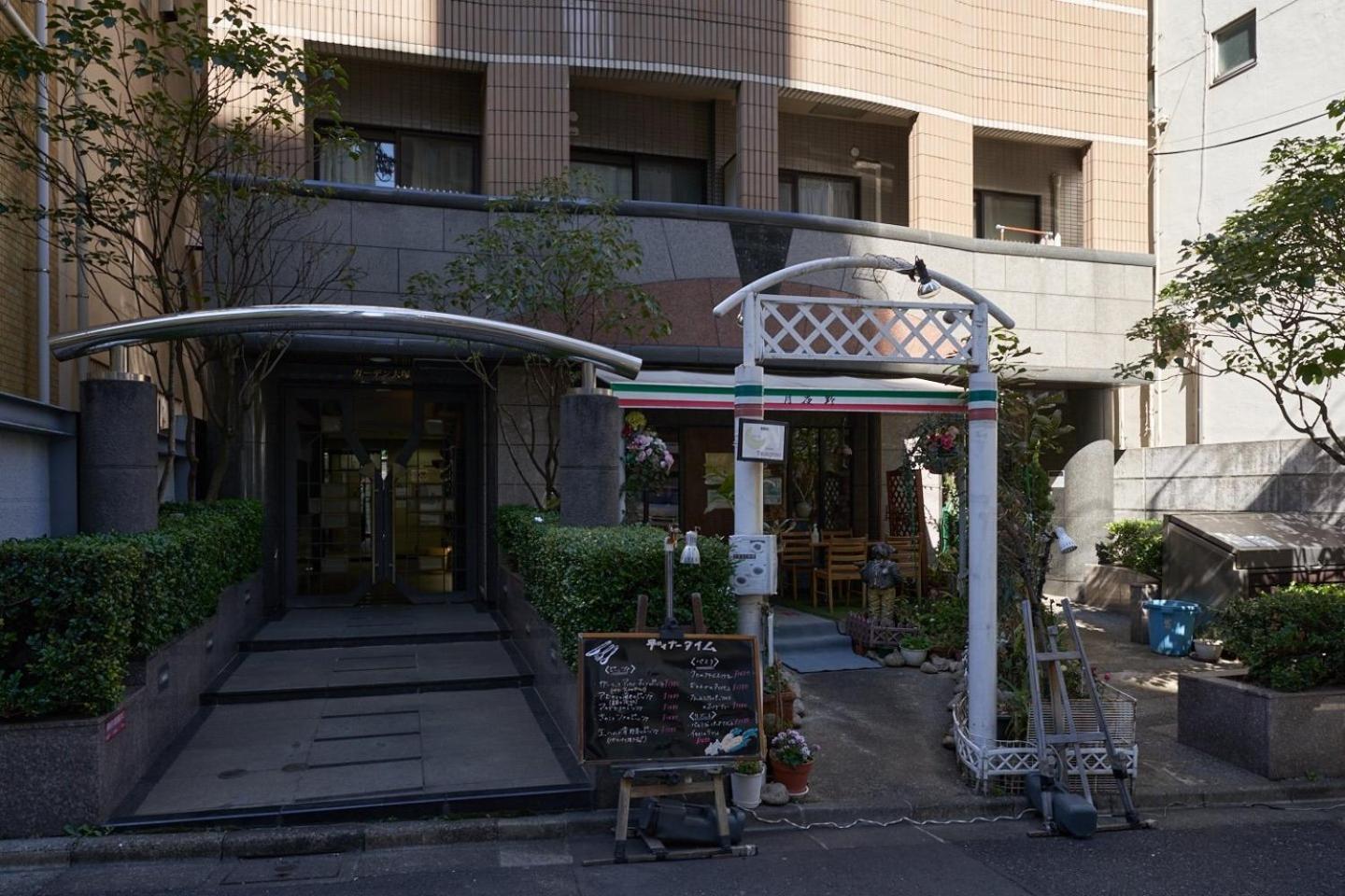 Garden Otsuka Apartment Tokyo Exterior photo